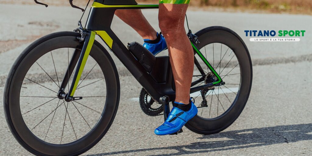 Come nasce una bici in carbonio dalla fibra al telaio finito
