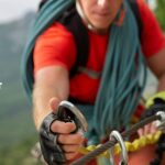 Softshell vs hardshell quale scegliere per arrampicata e alpinismo